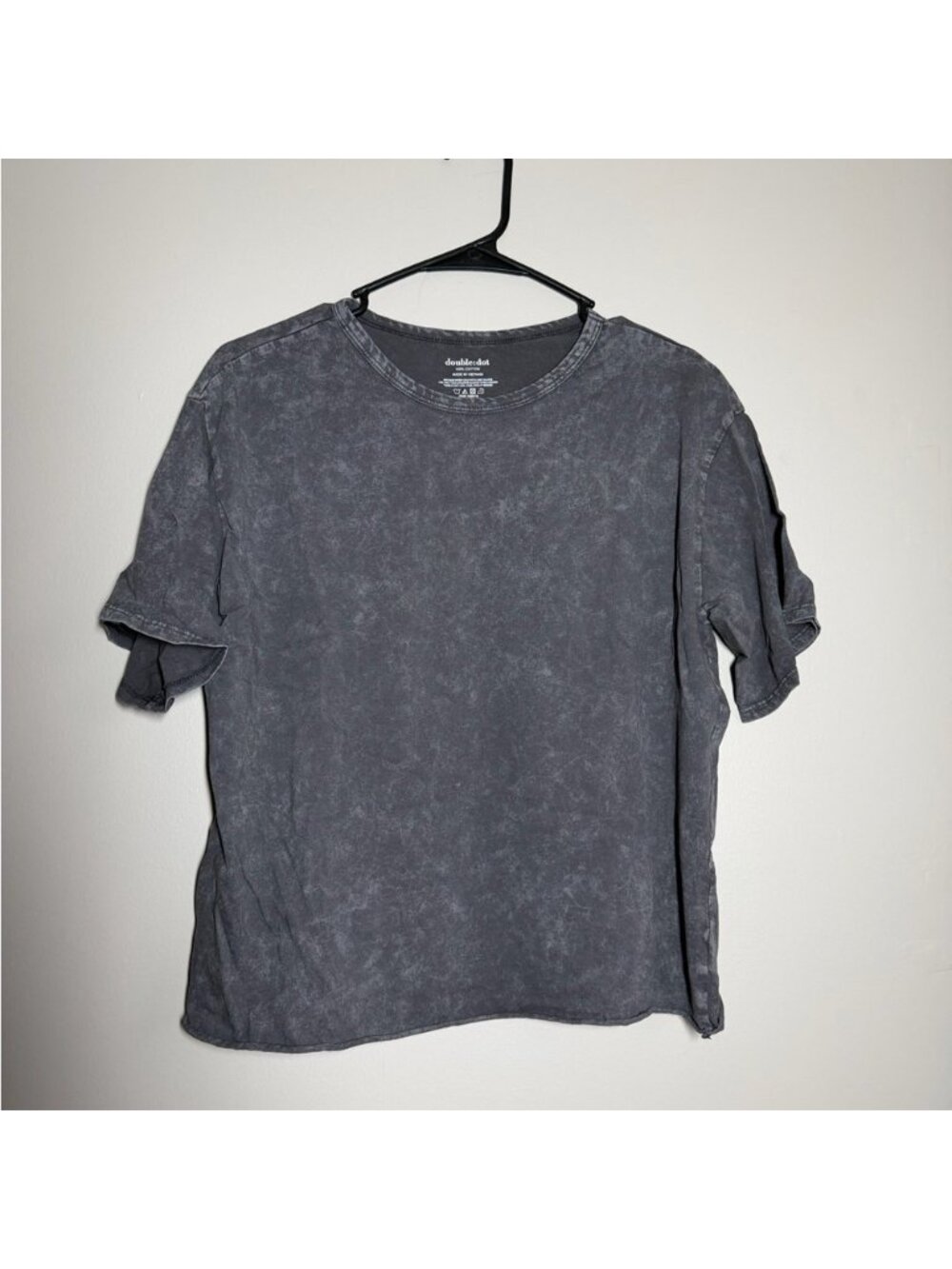 Women’s crop top - Picture 2 of 3